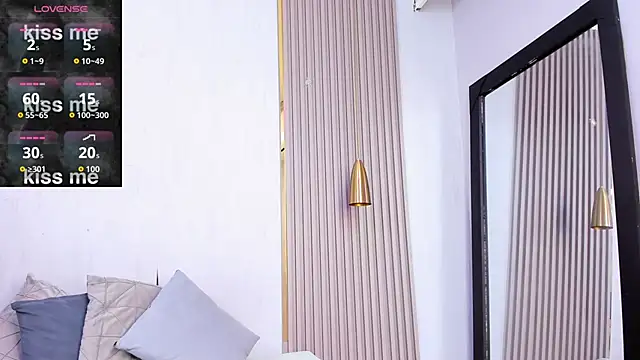 Skylar Smith  online show from 12-04-25, 12:37