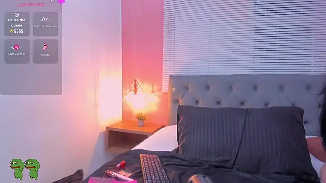 01 ashley online show from 06-03-26, 12:39