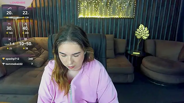 Sofii darling online show from 05-30-26, 04:41