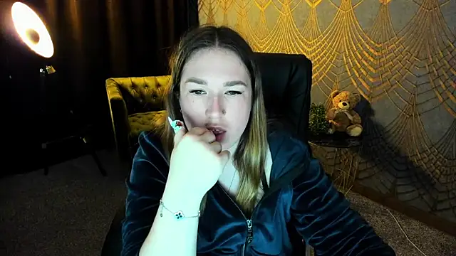 Sofii darling online show from 04-19-26, 06:10
