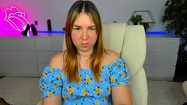 Sofii darling online show from 11-16-25, 05:39