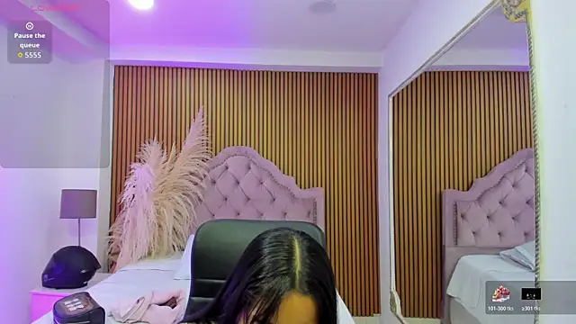 Starbutterflyy  online show from 01-16-26, 04:49