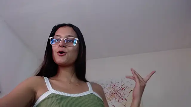 valentini villa online show from 10-24-25, 08:08