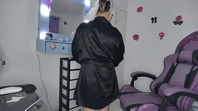 soffy rosses online show from 05-25-26, 04:01