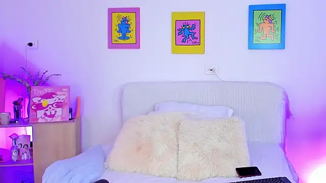 Snapshot of AprilAddams_ chatting on 10-14-25, 09:15 AprilAddams  online show from 10-14-25, 09:15