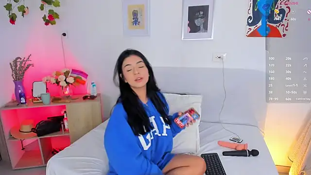 Snapshot of AprilAddams_ chatting on 09-10-25, 09:58 AprilAddams  online show from 09-10-25, 09:58