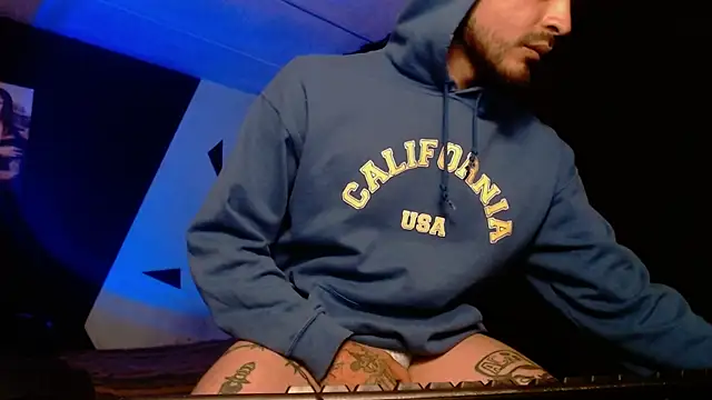 malek xarx  online show from 10-25-25, 05:50