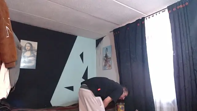 malek xarx  online show from 10-19-25, 10:12