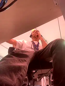 malek xarx  online show from 11-27-25, 03:23