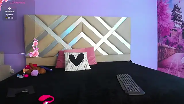 tiana rosse  online show from 09-18-25, 12:08