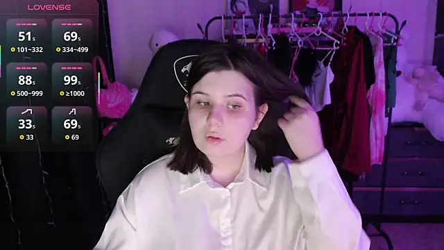 AmyVibess online show from 07-17-26, 06:05