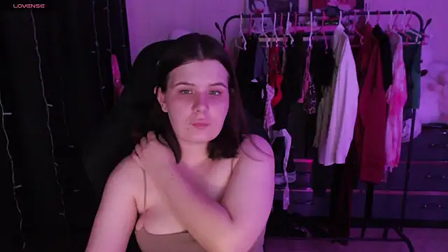 AmyVibess online show from 07-11-26, 06:08