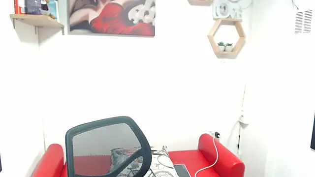 DIVAX MONSERRAT online show from 04-12-26, 04:43