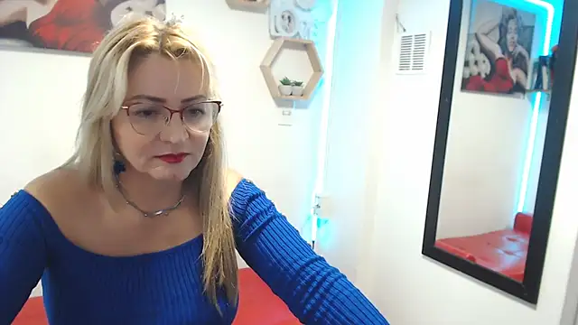 DIVAX MONSERRAT online show from 11-13-25, 08:35