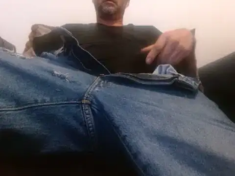 dontrush22 online show from 10-28-25, 04:35