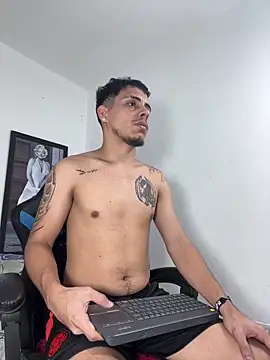 Luke Stone online show from 04-05-26, 07:20