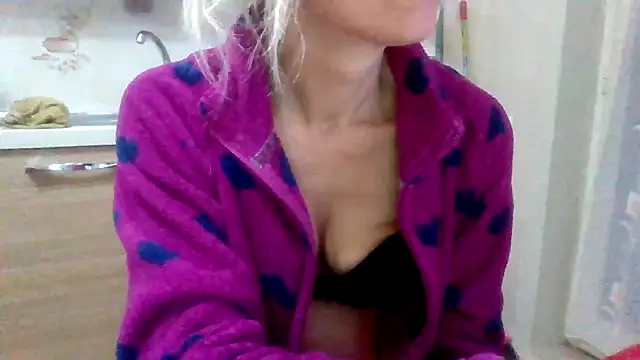 Kelly80 online show from 11-19-25, 06:52