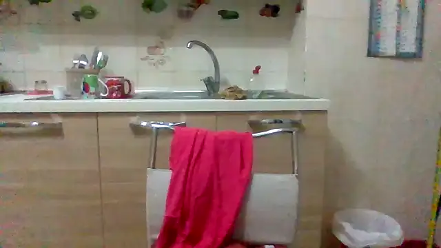 Snapshot of Kelly80 chatting on 10-01-25, 03:11 Kelly80 online show from 10-01-25, 03:11