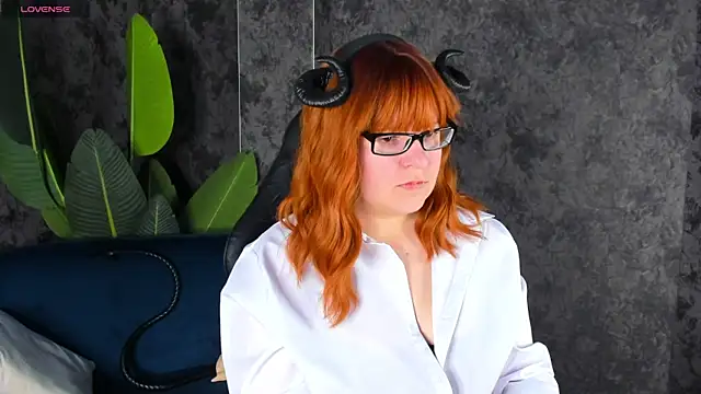 Michelle Wilsson online show from 10-16-25, 07:16