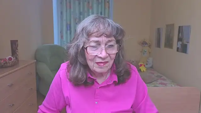 Betty Brick online show from 05-14-26, 03:42