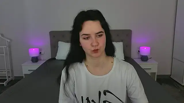 BerryDiva online show from 04-24-26, 12:51