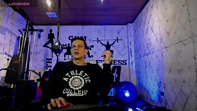 Dustin Sonne online show from 11-15-25, 03:54