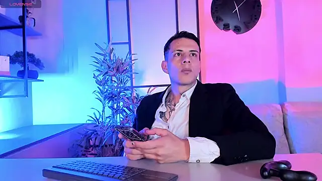 Dustin Sonne online show from 12-05-25, 03:49