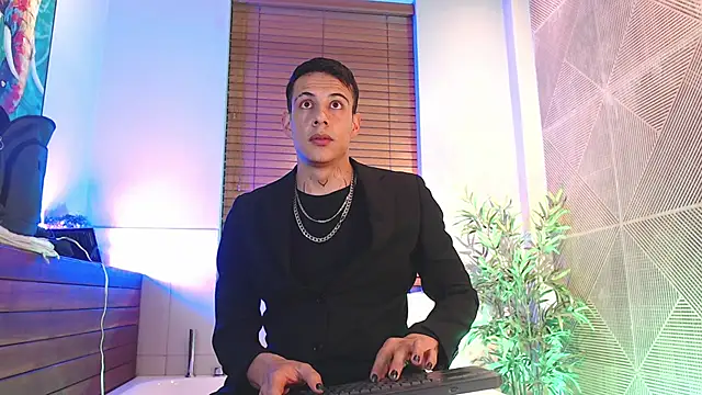 Dustin Sonne online show from 04-11-26, 03:36