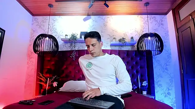 Dustin Sonne online show from 05-20-26, 03:36