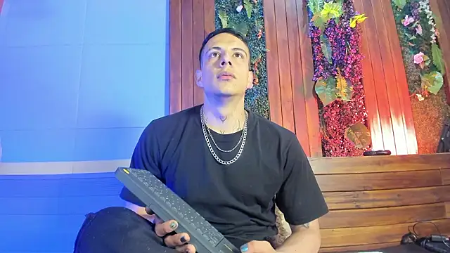 Dustin Sonne online show from 03-09-26, 03:21