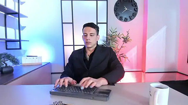 Dustin Sonne online show from 03-25-26, 03:39