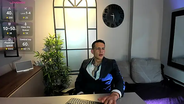 Dustin Sonne online show from 10-31-25, 03:47