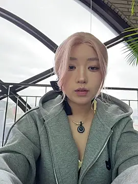 winter11 online show from 04-06-26, 03:46