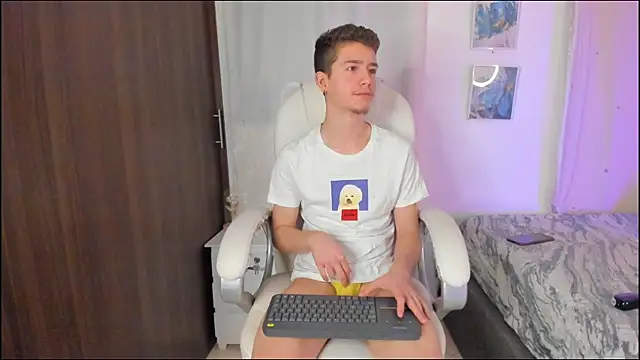 ThiagooJames online show from 10-13-25, 02:13