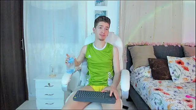 ThiagooJames online show from 11-03-25, 03:45