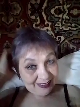 Snapshot of Rose60301 chatting on 07-17-26, 04:15 Rose60301 online show from 07-17-26, 04:15