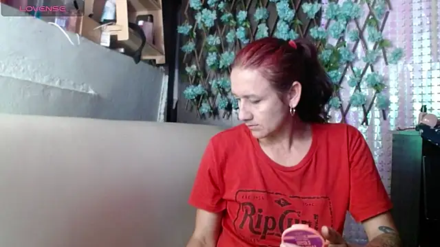 darling hott online show from 04-24-26, 09:22