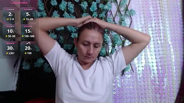 darling hott online show from 10-06-25, 09:43