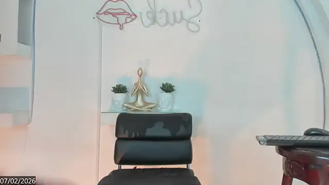 Snapshot of Vicky_Hottman chatting on 02-07-26, 10:51 Vicky Hottman online show from 02-07-26, 10:51