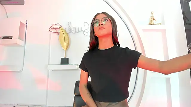 Vicky Hottman online show from 09-11-25, 04:45