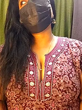 honey-flower online show from 01-16-26, 05:39