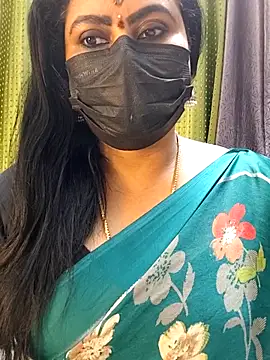 honey-flower online show from 11-04-25, 03:32