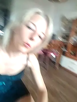 sexymoon81 online show from 06-02-26, 01:00