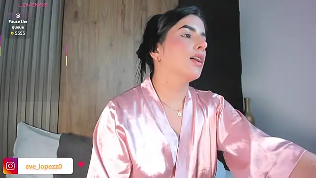 Snapshot of evelin_lopezz chatting on 03-03-26, 02:18 evelin lopezz online show from 03-03-26, 02:18