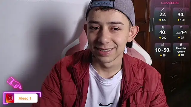 Aleecandrews online show from 10-07-25, 06:53