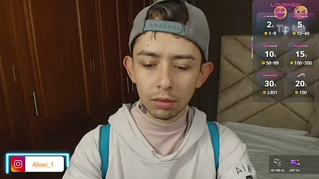 Aleecandrews online show from 10-22-25, 07:13