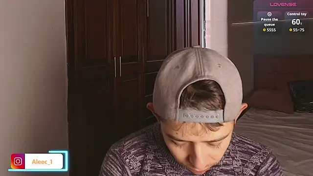 Aleecandrews online show from 10-28-25, 07:24