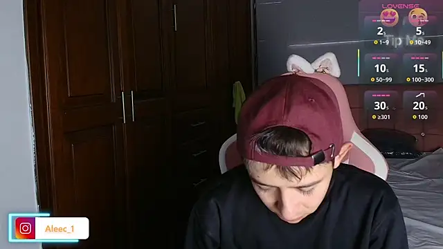 Aleecandrews online show from 10-23-25, 07:23