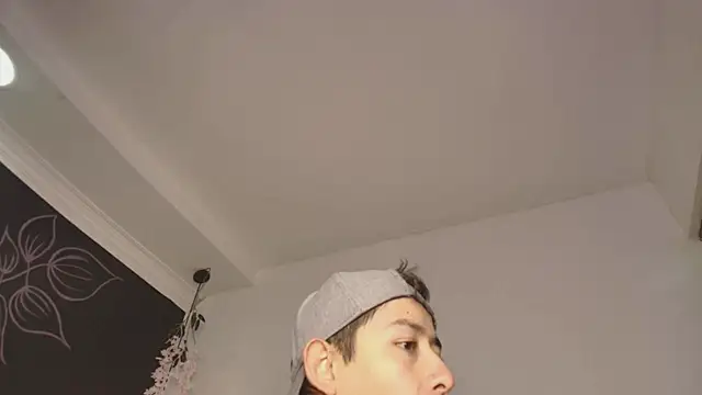 Aleecandrews online show from 11-24-25, 07:25