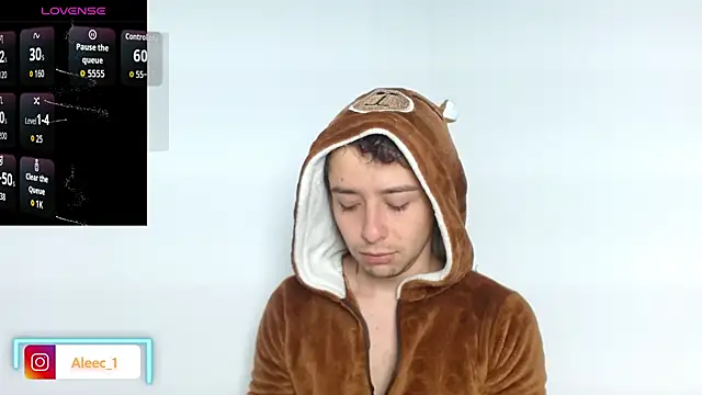 Aleecandrews online show from 01-07-26, 05:51